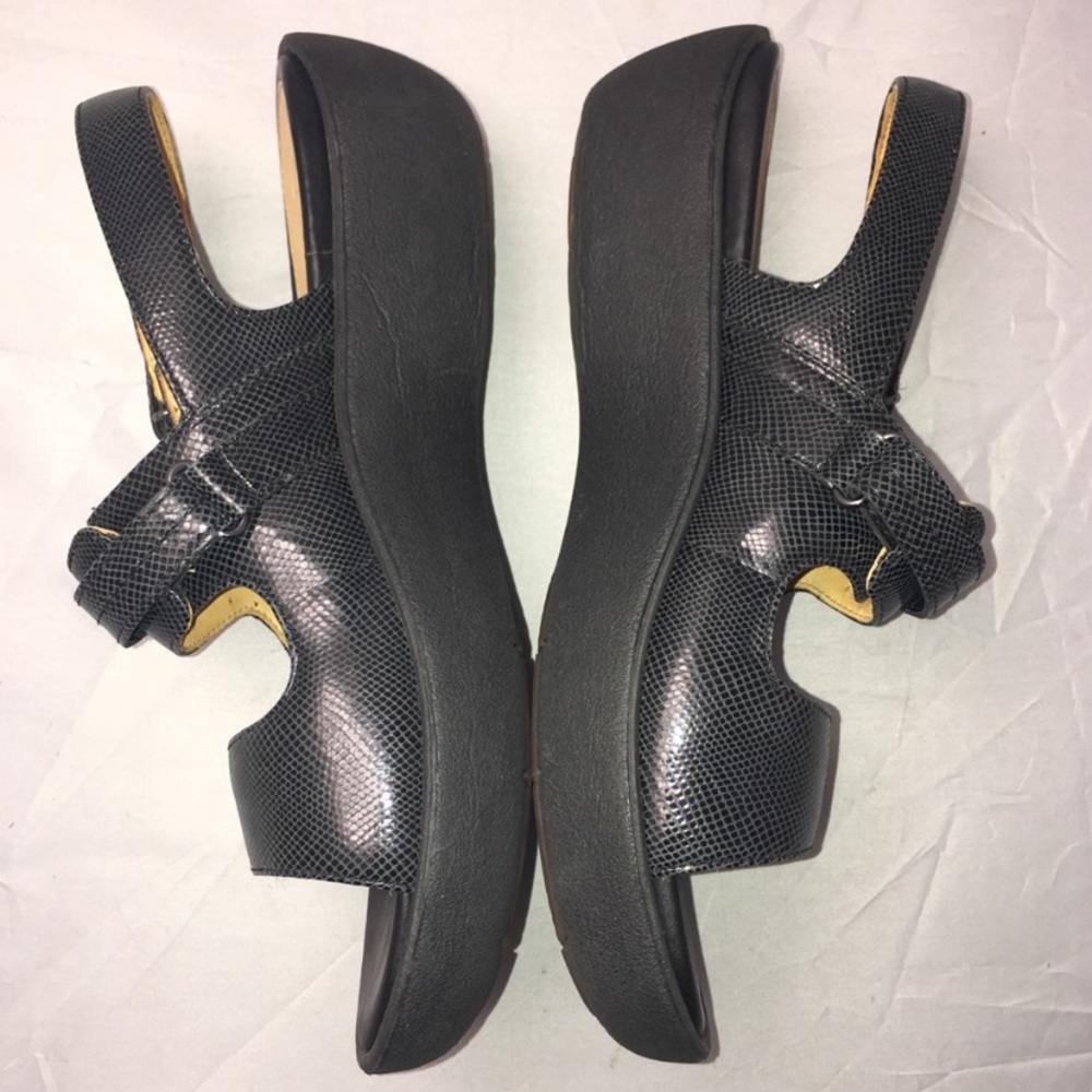 Clarks Artisan - image 8